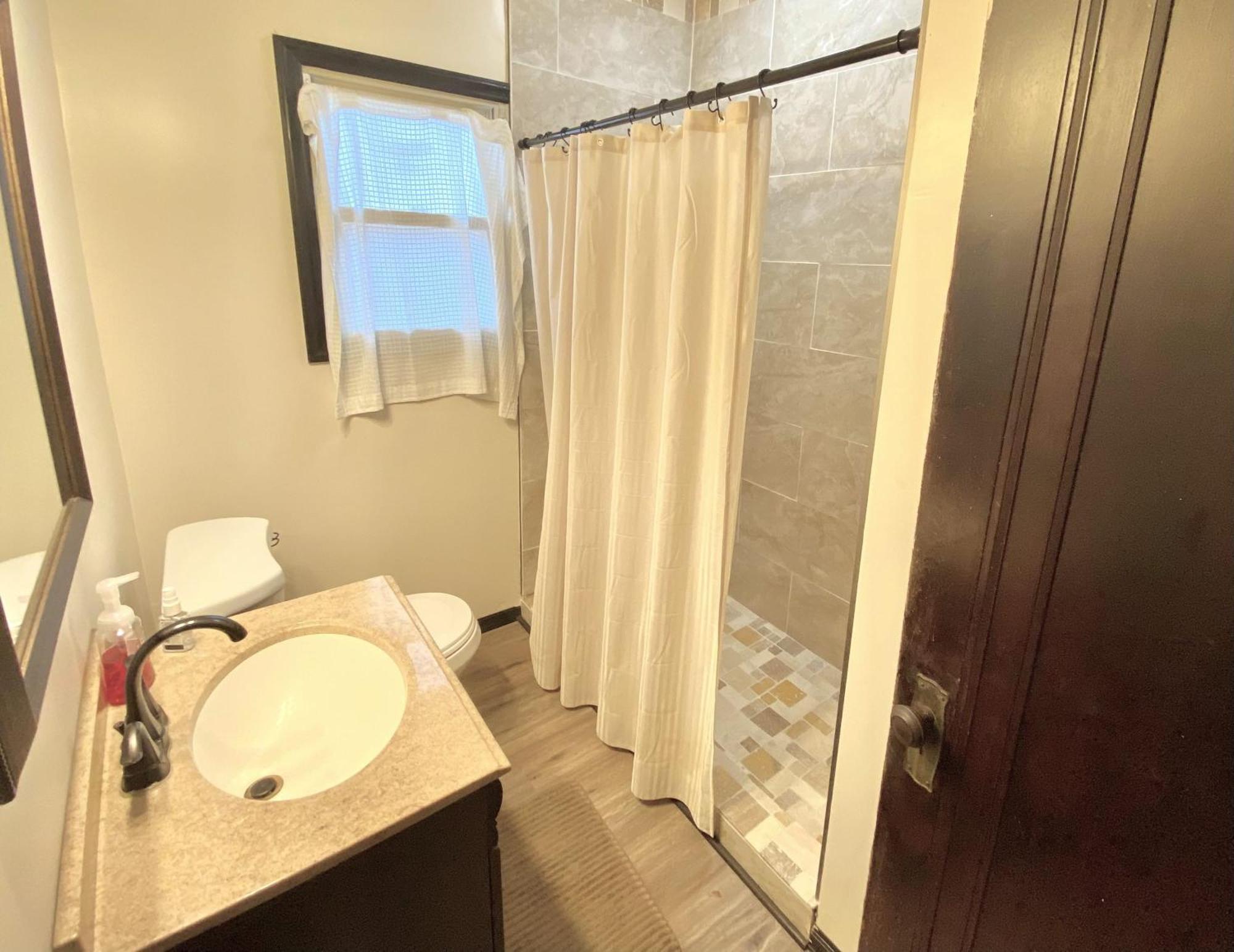Comfy And Spacious 3 Bedroom - Easy City Access Pittsburgh Eksteriør billede